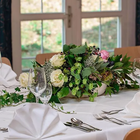 Haus فندق كورين